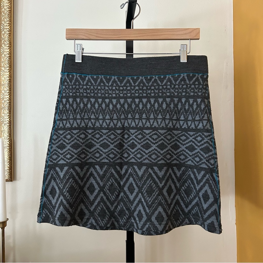 Kuhl Adriana Merino Wool Mini Skirt Nordic Geometric Pattern Pull On Gray Size S